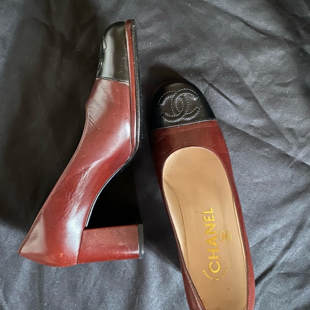 CHANEL BLACK BROWN LEATHER BLOCK HEELS SIZE 5